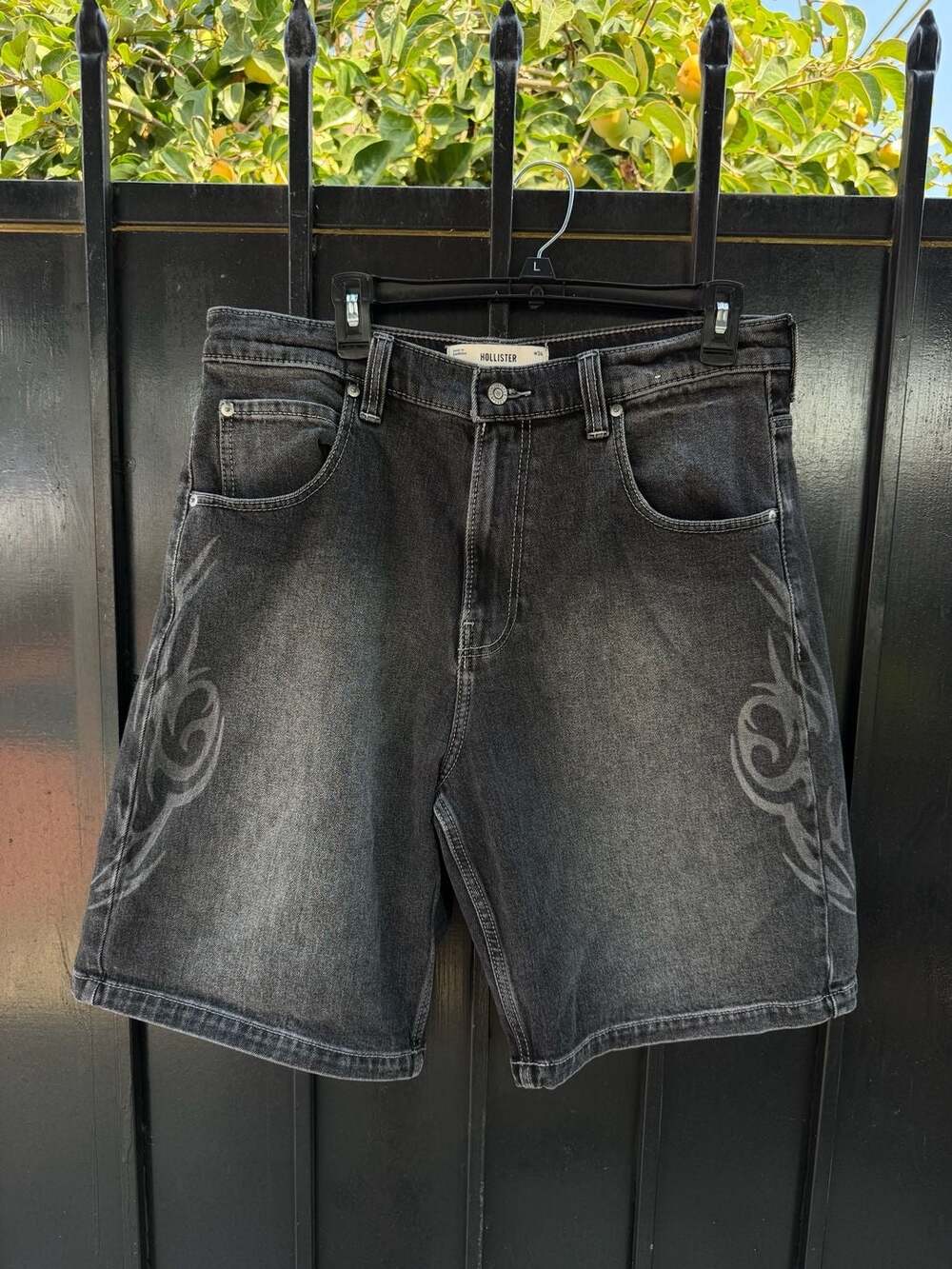 Hollister Baggy Jean Short Size 34 Black Wash